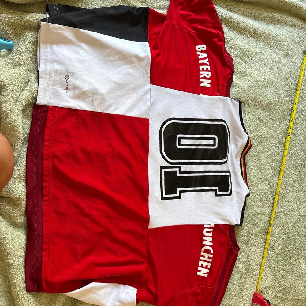 Womens adidas bayern munich jersey size xl - Picture 7 of 8